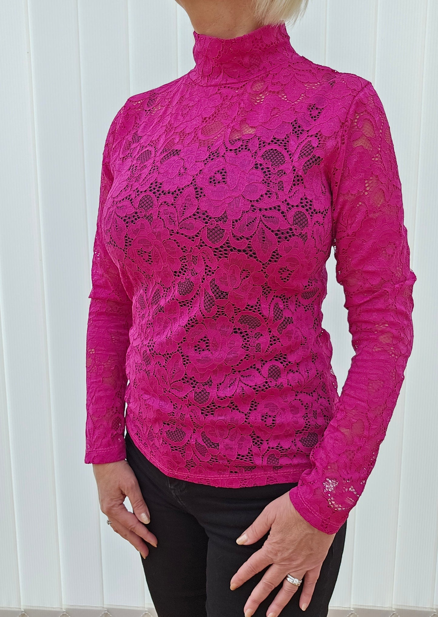 Sblacera Lace Blouse