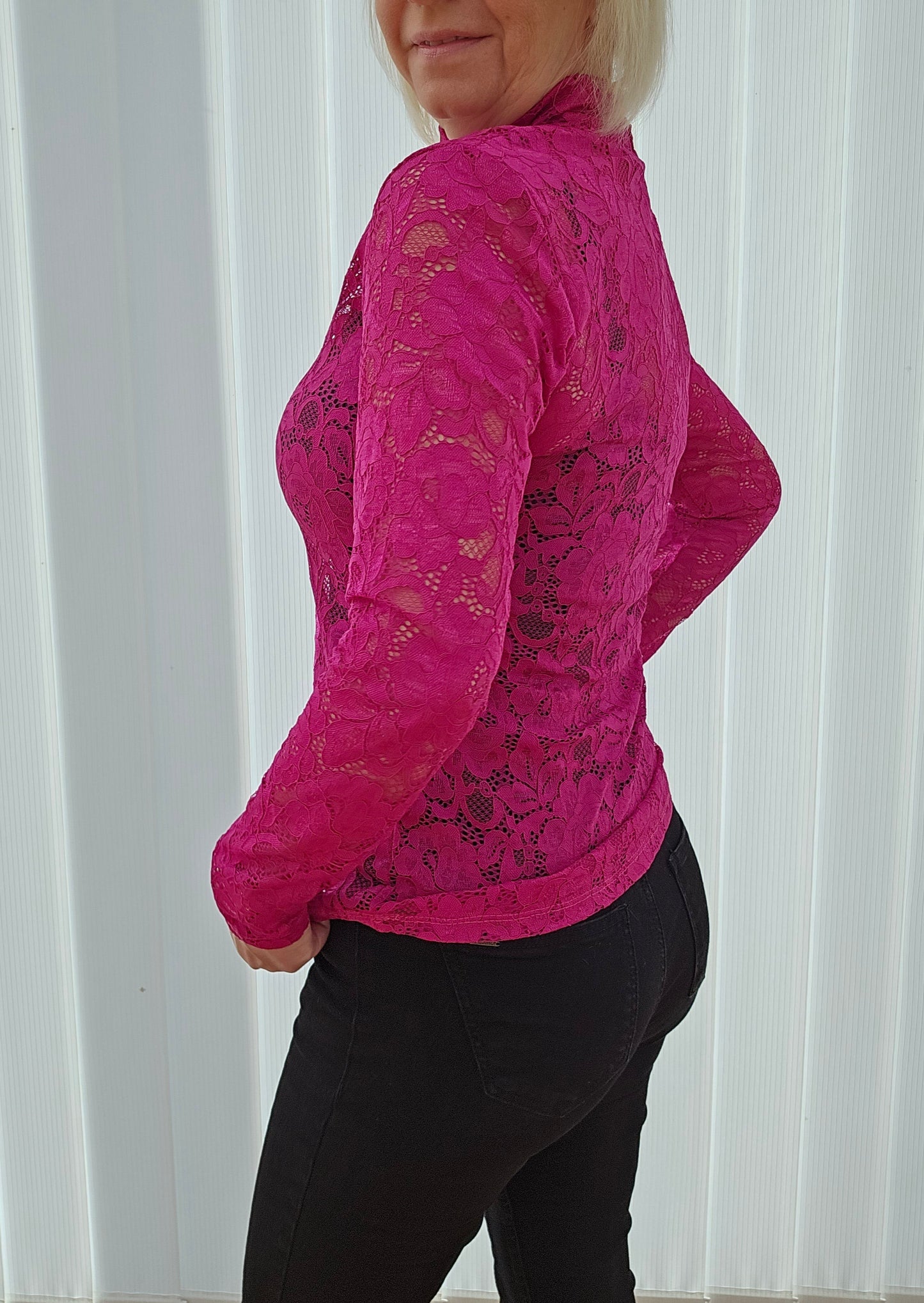 Sblacera Lace Blouse