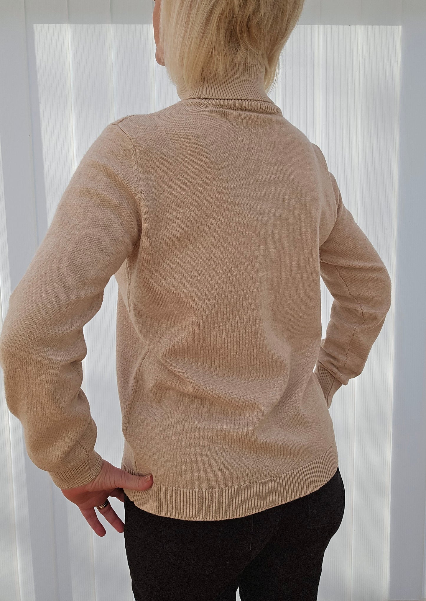 Bymanina Rollneck