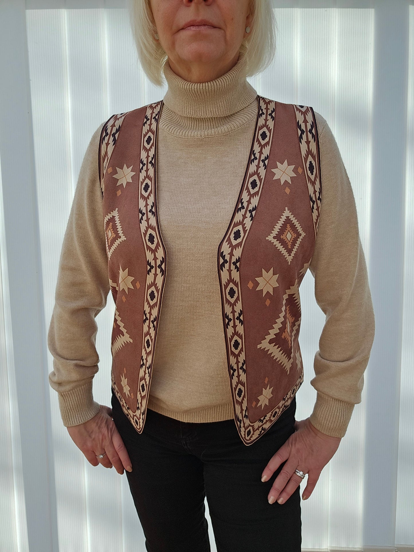 Bymanina Rollneck