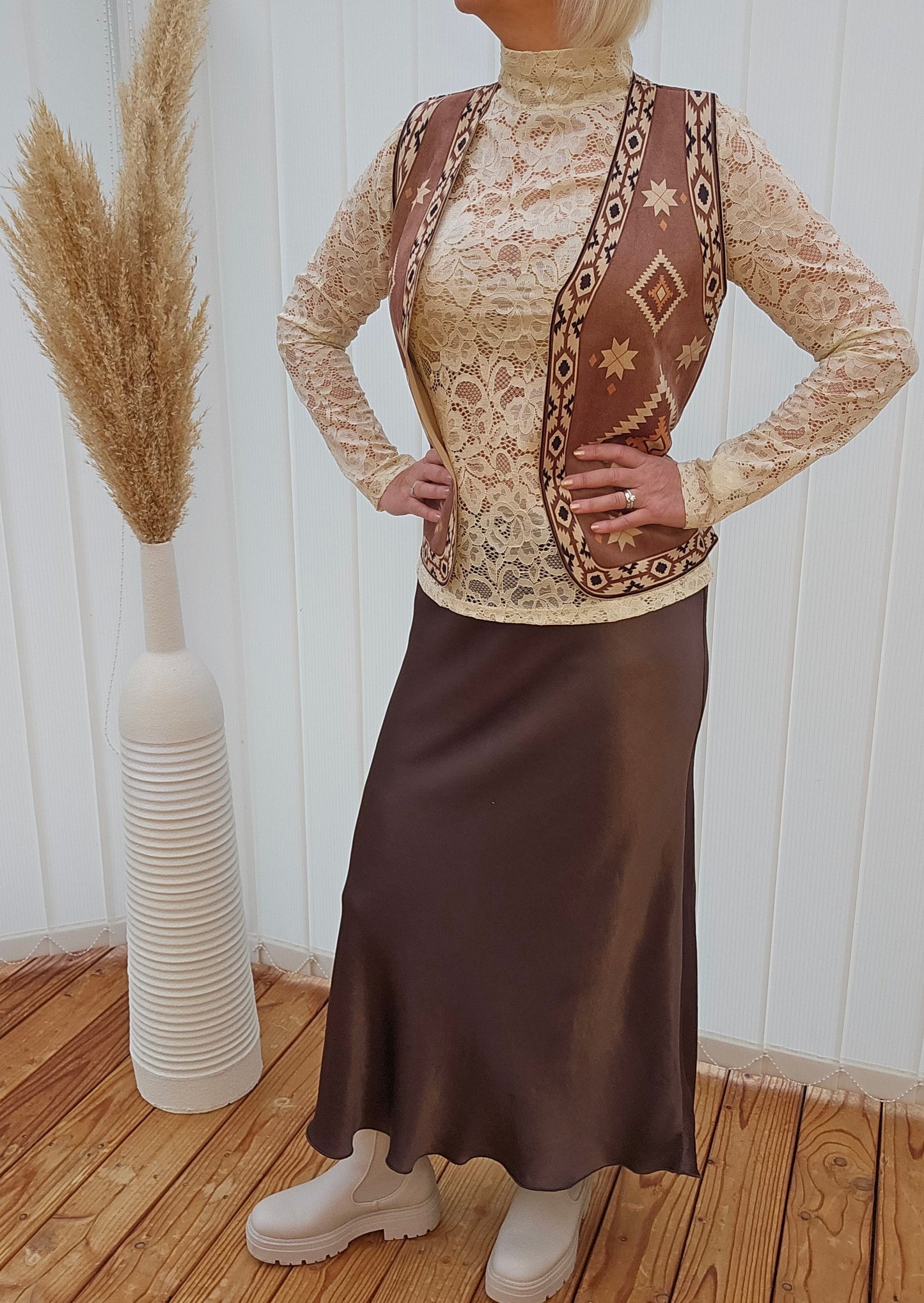 Sblacera Lace Blouse