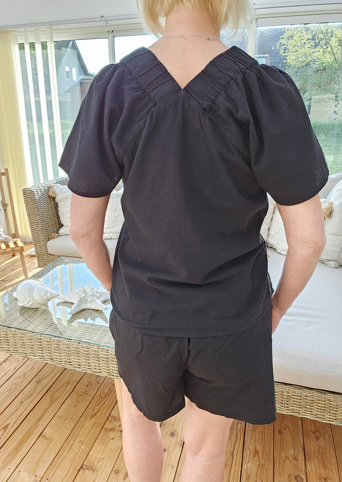 Vivika shorts svart