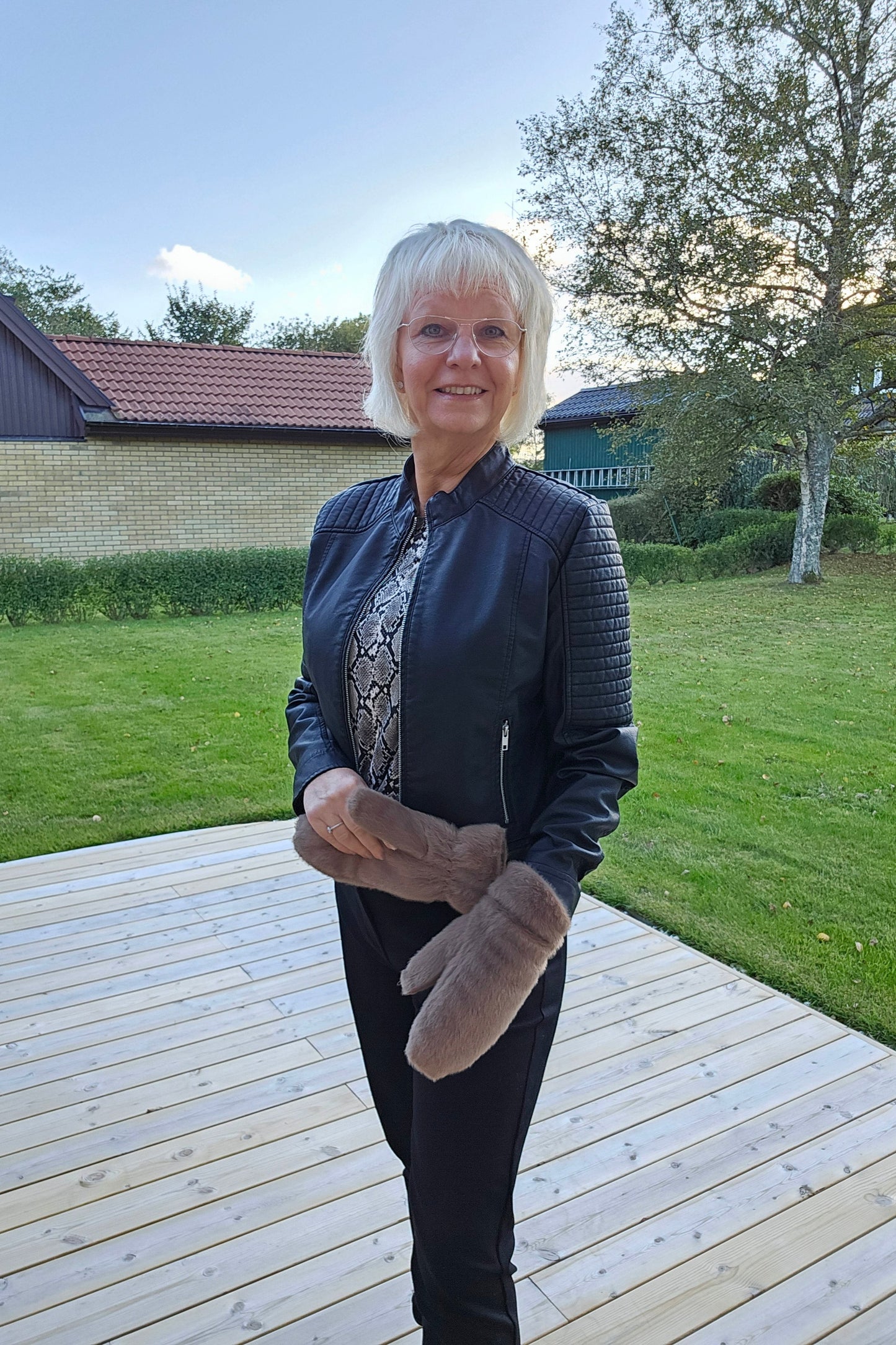 Päls vante beige