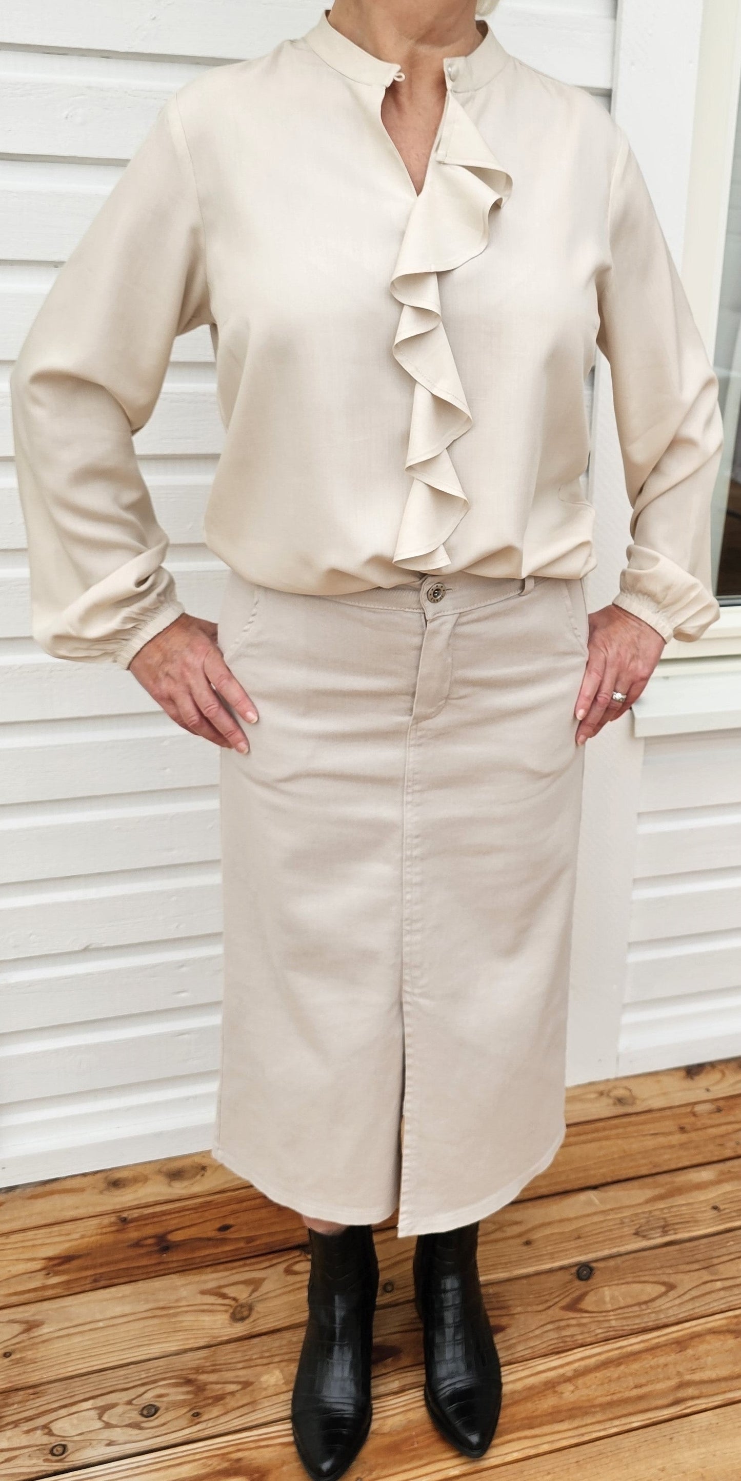 CRTiah Flounce Blouse