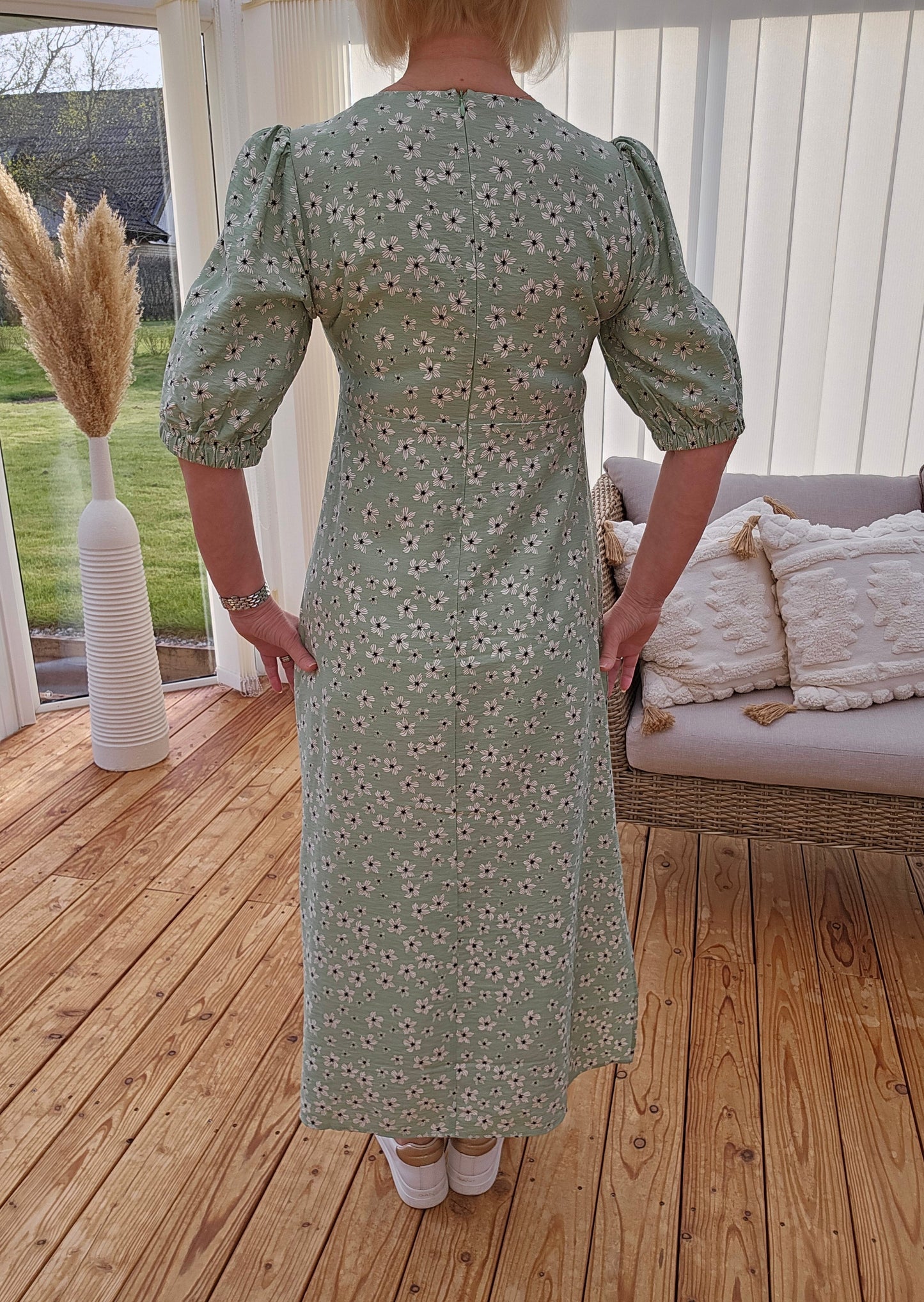 Byibano dress