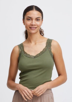 Bypalva lace top, oliv